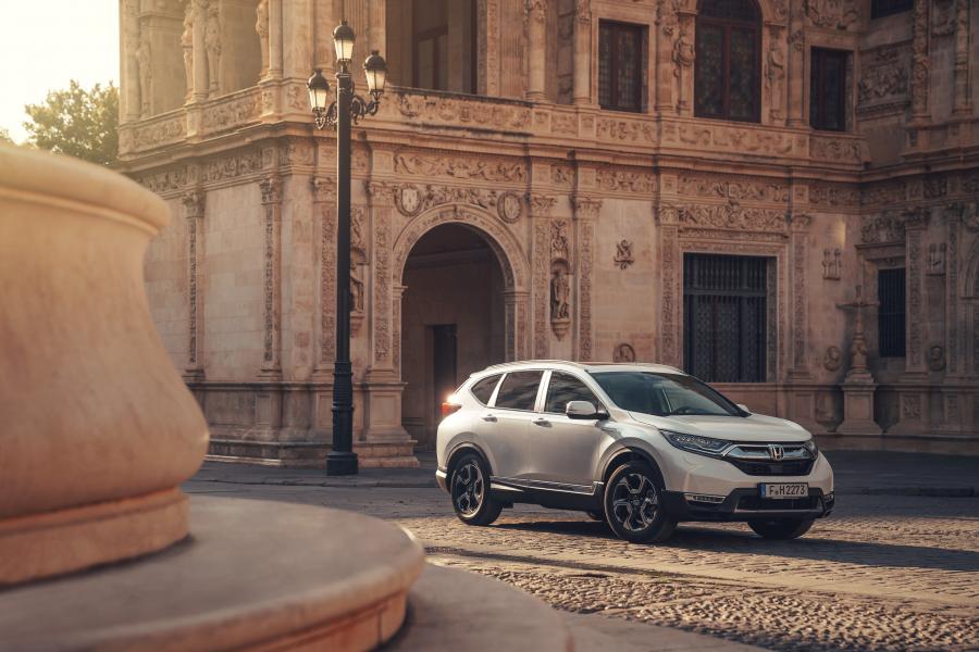  Honda CR-V Hybrid 2018 года  (EU) (фото 21 из 56)